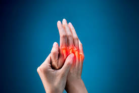 Arthritis symptoms and treatment options explained by expert rheumatologists at Lifeline Clinic Dubai.